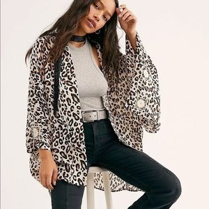 SPELL Bodhi Leopard Short Robe